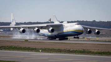 Dünyanın en büyük kargo uçağı İstanbul'da!