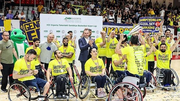 Şampiyon Fenerbahçe