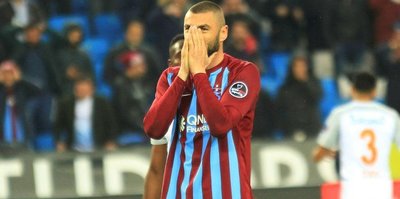 Trabzonspor'a kötü haber! Burak Yılmaz da sezonu kapadı