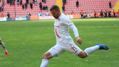 Poldi: En az 1 yıl buradayım