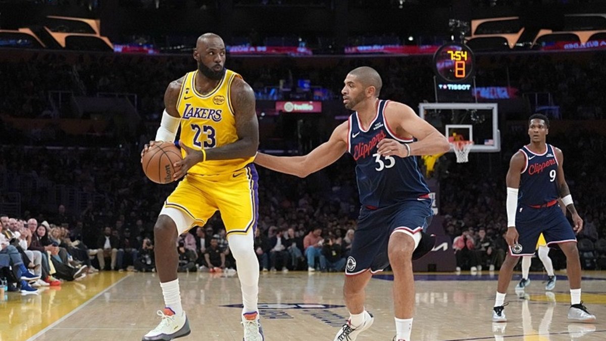 NBA'de Los Angeles derbisinde kazanan Lakers!