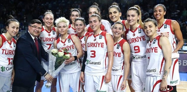 A Milli Kadın Takım Fransa'yı devirdi!