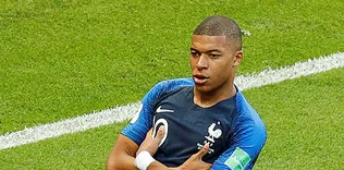 Real Madrid, Kylian Mbappe’yi yalanladı