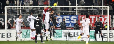 Manisaspor - Beşiktaş Spor Toto Süper Lig 14. hafta mücadelesi