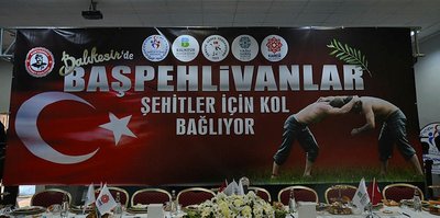 Baş Pehlivanlar Şehitler için kol bağlayacak