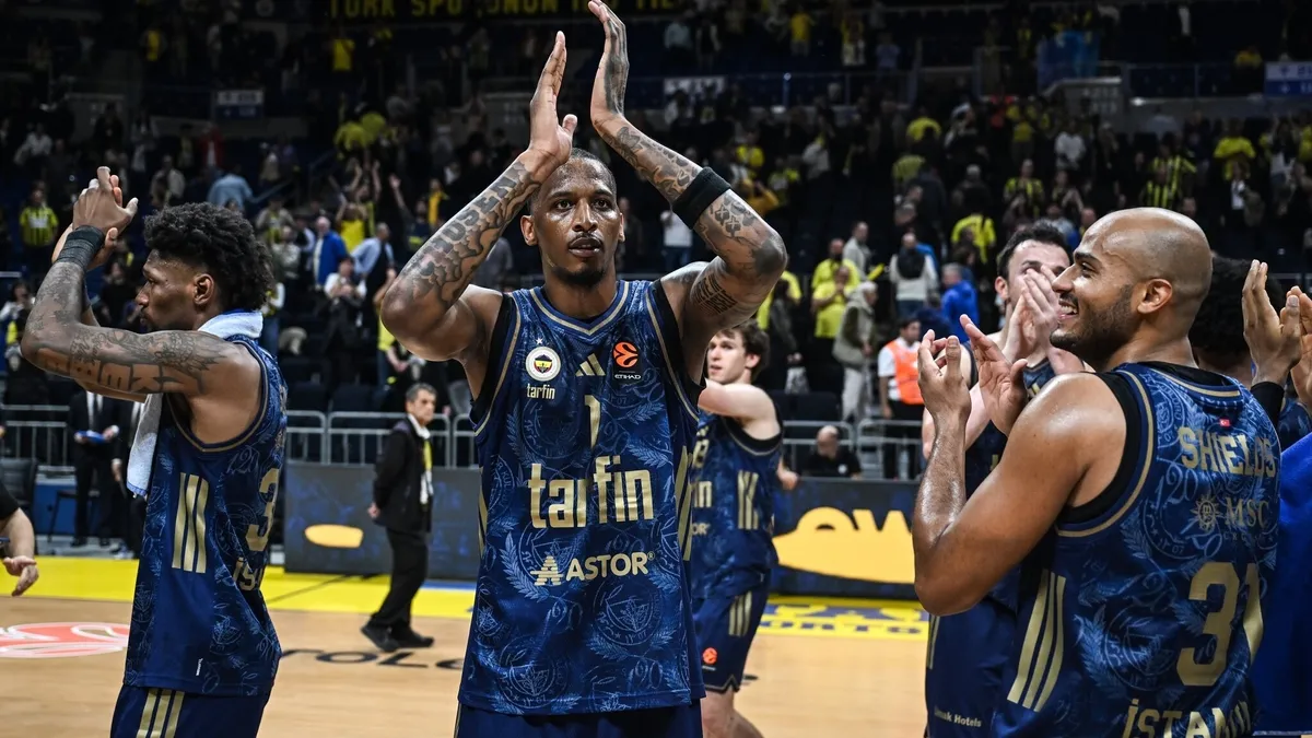 Fenerbahçe Tarfin, Zalgiris'i farklı geçti