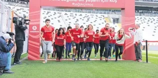 Vodafone Park’ta ünlüler yarıştı