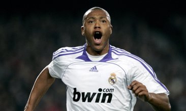 37 yaşındaki Julio Baptista futbolu bıraktı