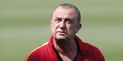 Galatasaray, Fatih Terim'in sözleşmesinin uzatıldığını KAP'a bildirdi