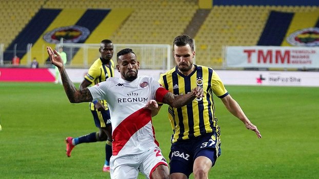 İşte Antalyaspor'un Fenerbahçe maçında penaltı beklediği pozisyon! #