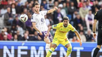 Fransız basını açıkladı: G.Saray'a 2 rakip çıktı!