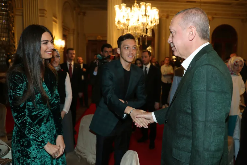 Başkan Recep Tayyip Erdoğan'ın iftar yemeğine Mesut Özil de katıldı - 1