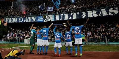 Napoli liderliğini sürdürdü