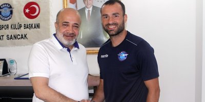 Adana Demirspor Mehmet Uslu'yu kadrosuna kattı