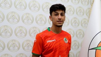 Orta sahaya sürpriz isim