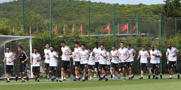 Beşiktaş günü çift antrenmanla tamamladı