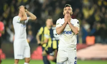 Ne çektin be Özgür!