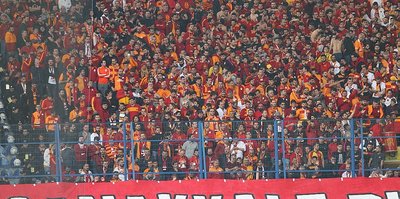 Galatasaray taraftarlarına teşekkür etti