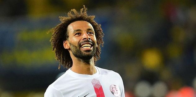 Beşiktaş'ın sağına Sangare iddiası!