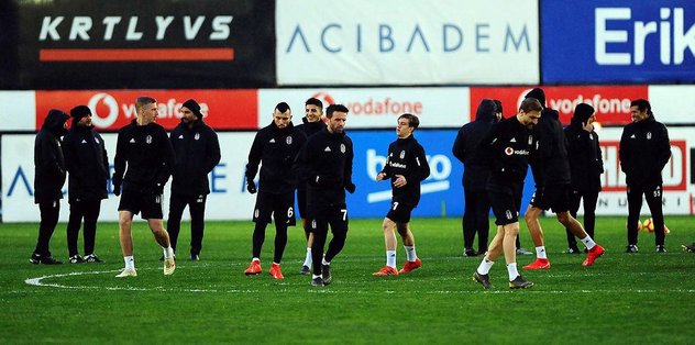 Adriano ve Ozi idmana çıkmadı
