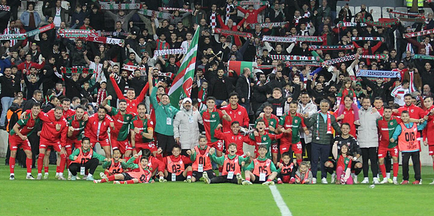 Eskişehirspor ve Karşıyaka’dan dostluk