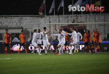 Son dakika spor haberi: Hatayspor - Galaatasaray maçında Fatih Terim tribünde! İşte o anlar...