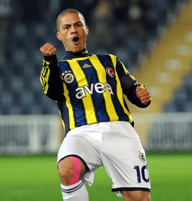 Alex Fenerbahçe’nin teklifine yanıt verdi!