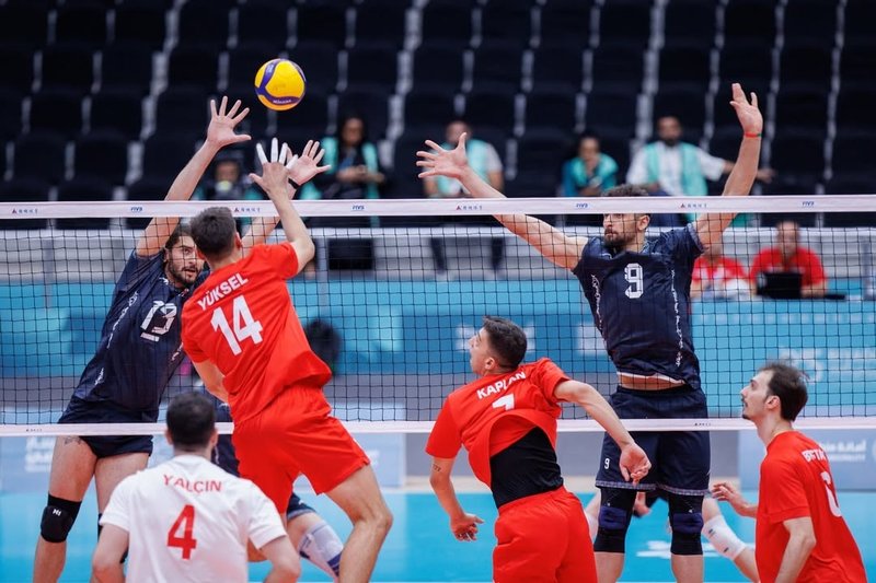 turkiye-iran-voleybol-maci-canli-izle-erkek-milli-takimi-turkiye-iran-maci-detaylari-1763017206395.jpg Türkiye-İran Erkek Milli Takımı Finali Canlı İzle
