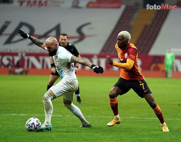 Son dakika spor haberleri: Galatasaray Rizespor maçında Fatih Terim çılgına döndü! "Gel burada göster"