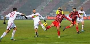 Sivasspor deplasmanda güldü