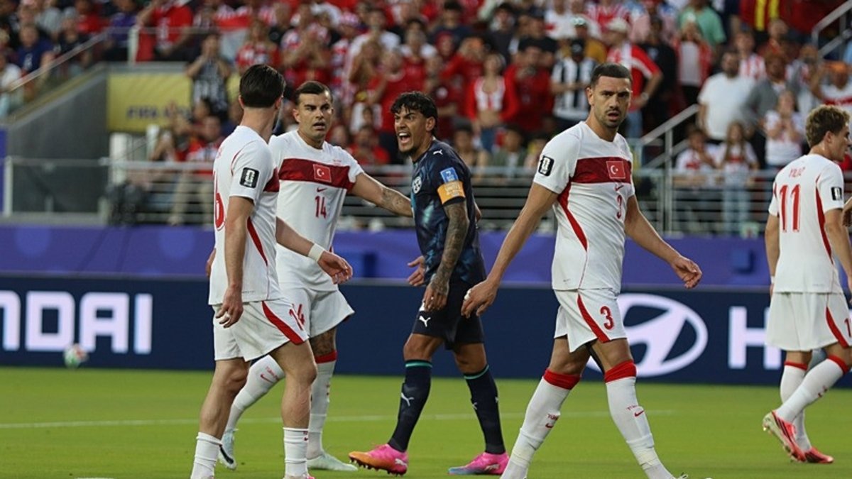 A Milli Futbol Takımımız Paraguay'a yenilerek Dünya Kupası'na veda etti