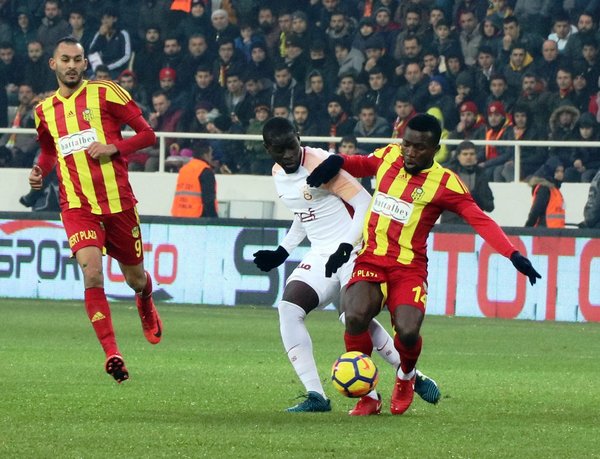Usta kalemler G.Saray'ı yazdı