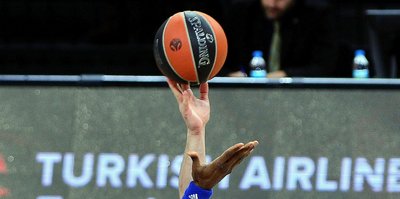 Anadolu Efes deplasmanda kayıp