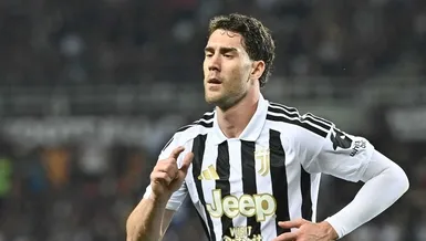 Gözler Vlahovic'te