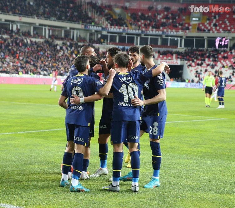 FENERBAHÇE HABERİ - Yıldız isim kulübeye! İşte Jorge Jesus'un Sivasspor maçı 11'i