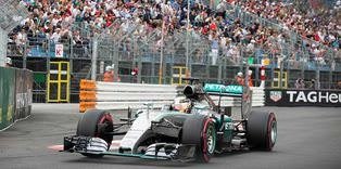 Hamilton 5. kez "pole" pozisyonunda