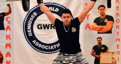 Tolga Çakmak’tan 7 ton 60 kilogramlık rekor