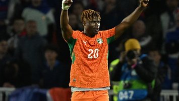 Agbadou göz doldurdu