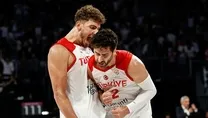 12 Dev Adam galibiyetle başladı!