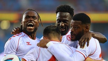 Üçüncülük aşkına