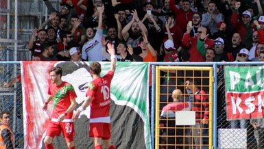 Karşıyaka dört dörtlük