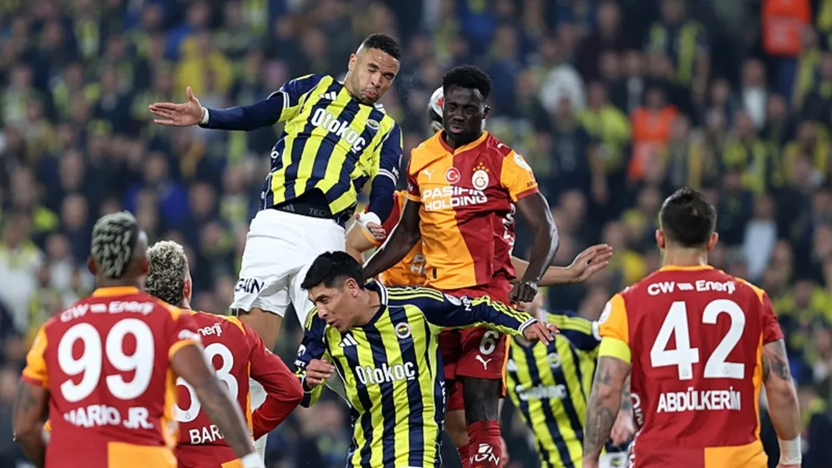 Fenerbahçe ile Galatasaray dev derbide berabere kaldı! (İŞTE MAÇIN ÖZETİ)