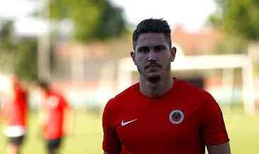 Fenerbahçe Mert Çetin’de bir adım önde