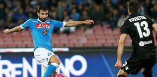Napoli, Albiol'un sözleşmesini uzattı
