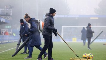 Chelsea - Liverpool maçı ertelendi!