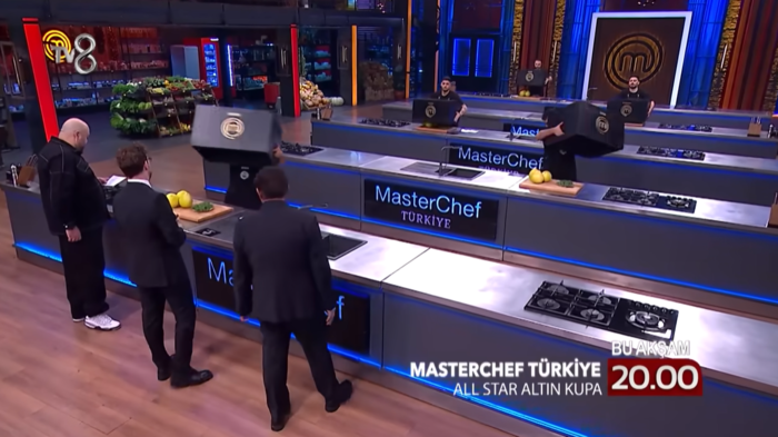 masterchef-kim-elendi-13-aralik-altin-kupaya-hangi-2-kisi-veda-etti-1765642884967.png Masterchef yarışmaya veda eden isimler...