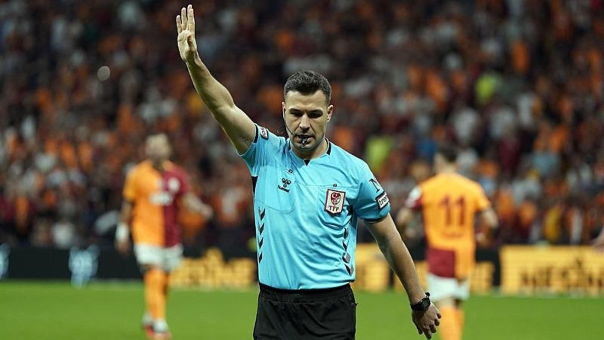 Galatasaray penaltı bekledi! İşte o pozisyon Galatasaray penaltı bekledi! İşte o pozisyon