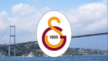 G.Saray 5 yıldızlı bayrağı astı!