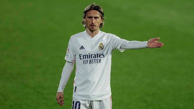 Son dakika transfer haberleri | Luka Modric Real Madrid'de kaldı!
