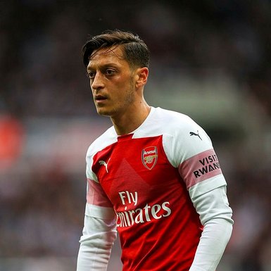 Mesut’tan Almanlara bir şok daha! Tesislere sokmadı...